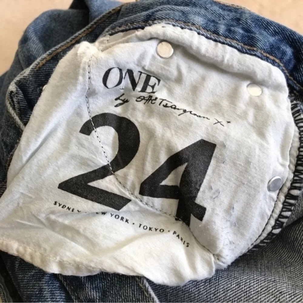 ONE TEASPOON Awesome Baggies Distressed Ripped Tapered Leg Denim Jeans Size 24